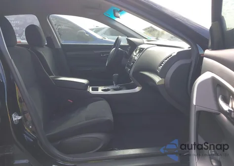 2015 Nissan Altima 2.5 S from USA, damaged, VIN 1N4AL3AP0FC577360